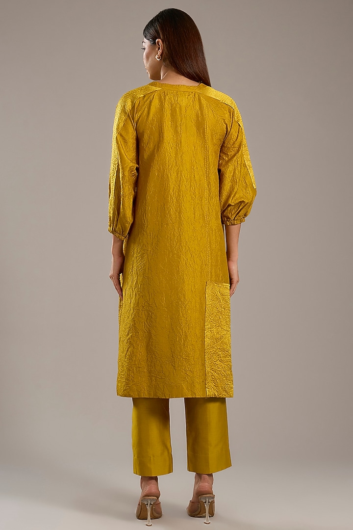 Haldi Yellow Mulberry Silk Kurta Set by Divyam Mehta at Pernia's Pop Up Shop
