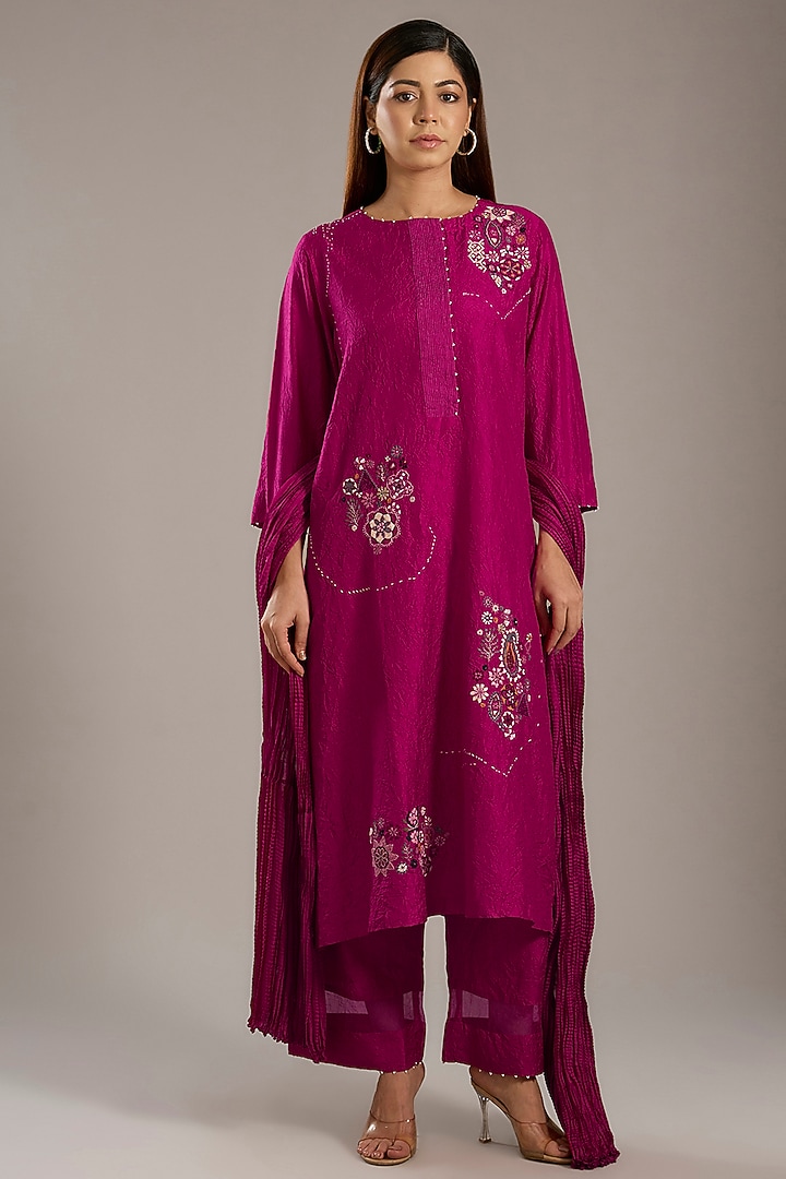 Fuchsia Pink Mulberry Silk Screen Printed Kurta Set by Divyam Mehta at Pernia's Pop Up Shop