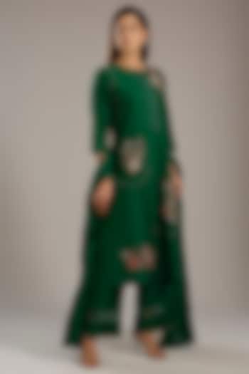 Forest Green Mulberry Silk Kurta Set by Divyam Mehta at Pernia's Pop Up Shop