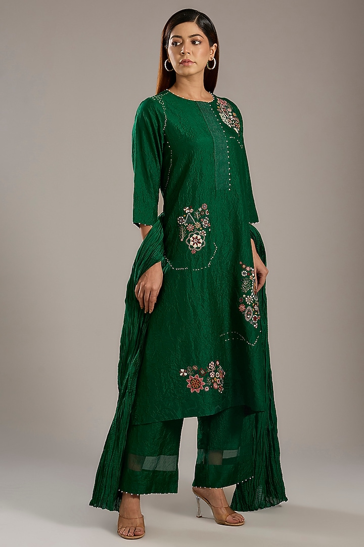 Forest Green Mulberry Silk Kurta Set by Divyam Mehta at Pernia's Pop Up Shop