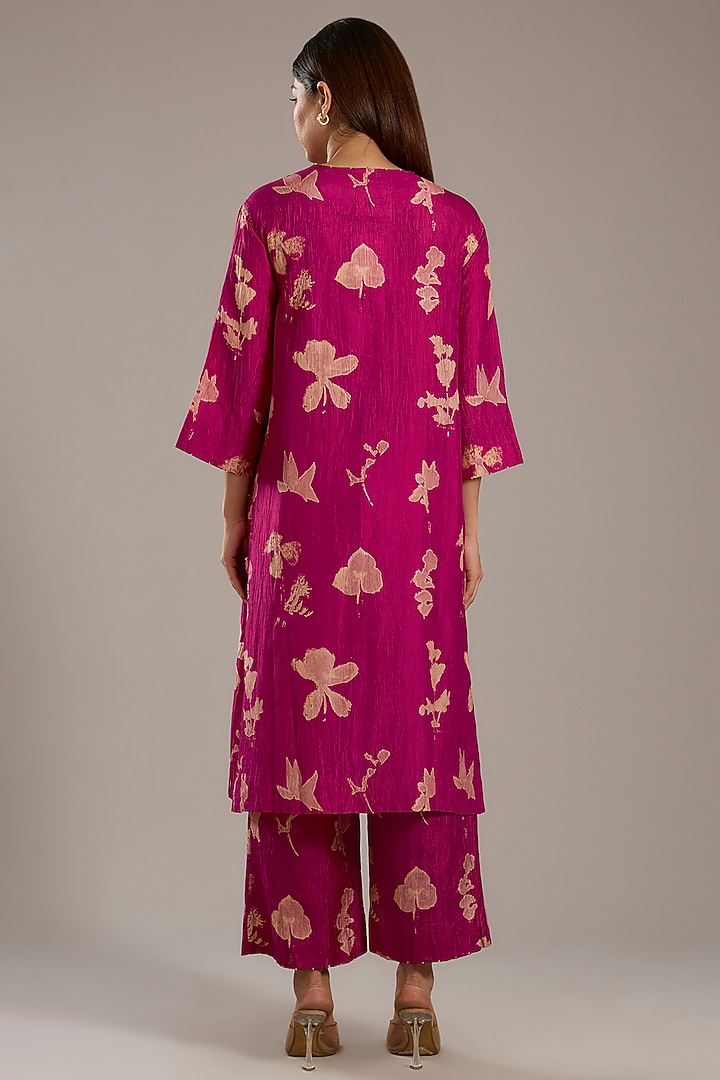 Fuchsia Pink Mulberry Silk Floral Printed Kurta Set by Divyam Mehta at Pernia's Pop Up Shop