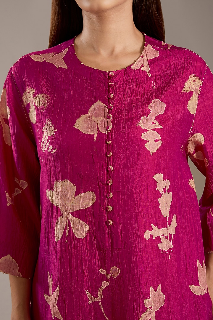 Fuchsia Pink Mulberry Silk Floral Printed Kurta Set by Divyam Mehta at Pernia's Pop Up Shop