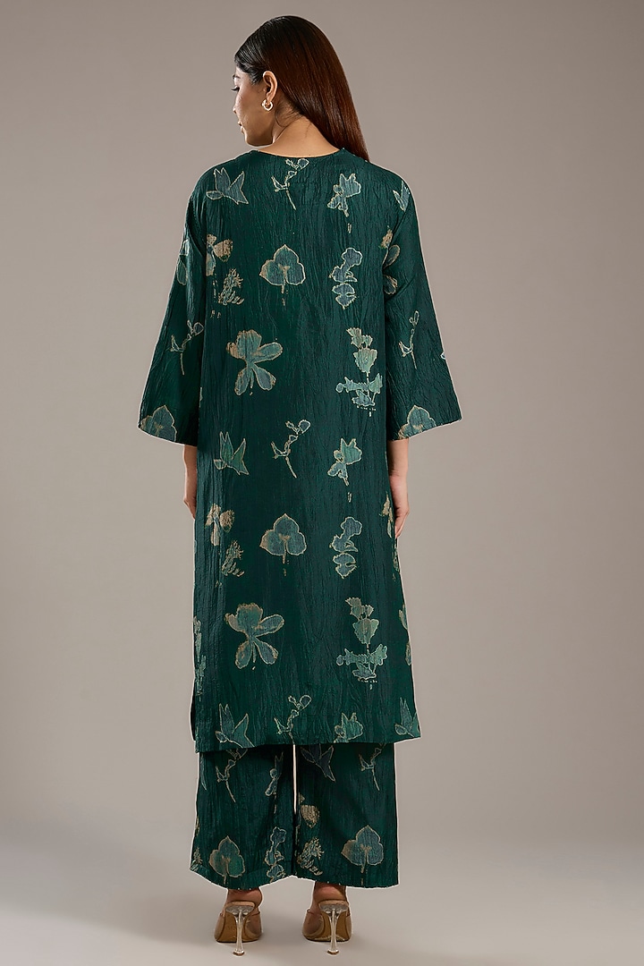 Forest Green Mulberry Silk Floral Printed Kurta Set by Divyam Mehta at Pernia's Pop Up Shop