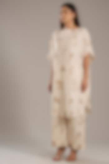 Ivory Mulberry Silk Floral Printed Kurta Set by Divyam Mehta at Pernia's Pop Up Shop
