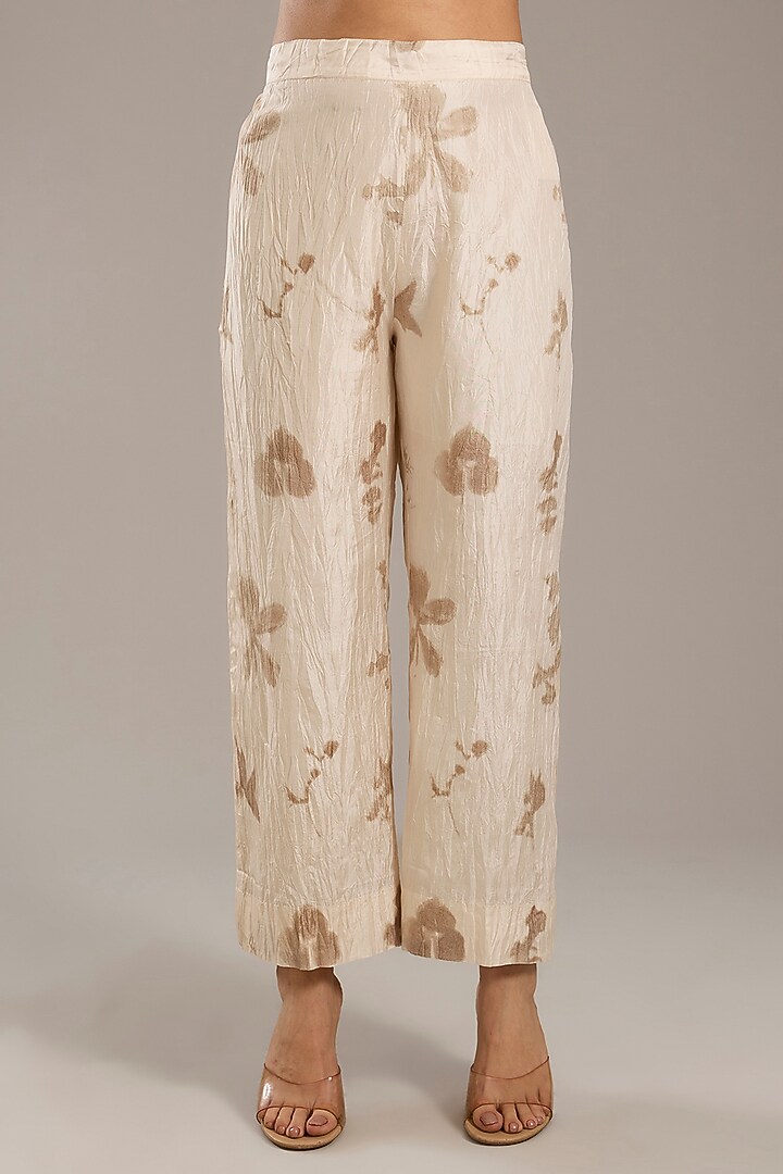 Ivory Mulberry Silk Floral Printed Kurta Set by Divyam Mehta at Pernia's Pop Up Shop