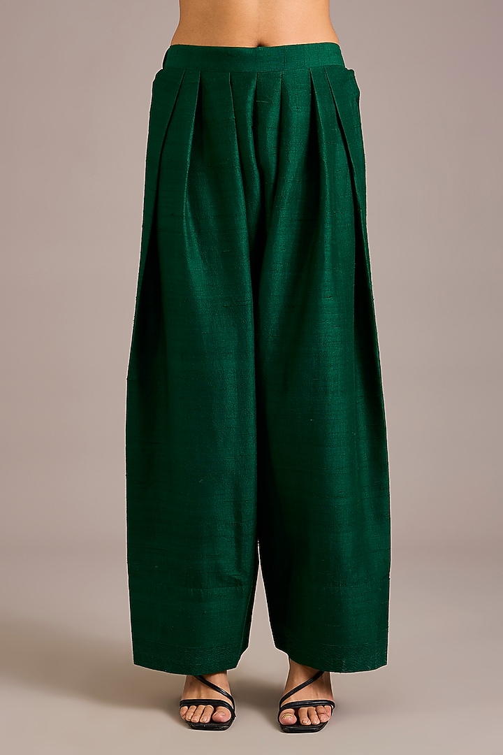 Forest Green Silk Organza Embroidered Kurta Set by Divyam Mehta at Pernia's Pop Up Shop
