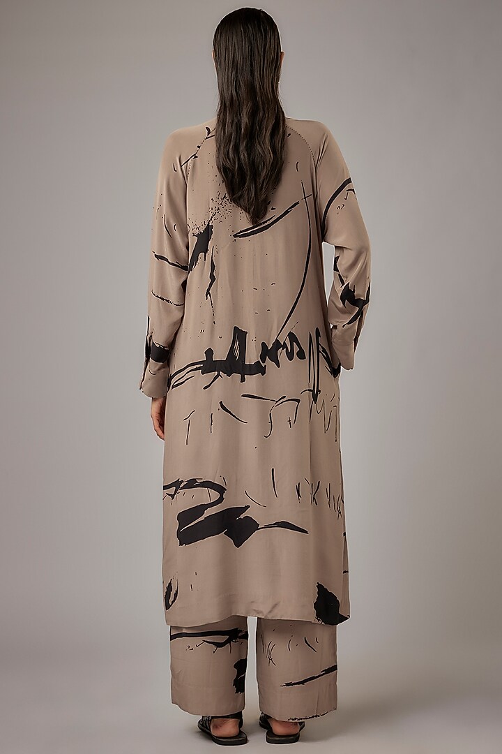 Toosh Silk Crepe Printed Co-ord Set by Divyam Mehta at Pernia's Pop Up Shop