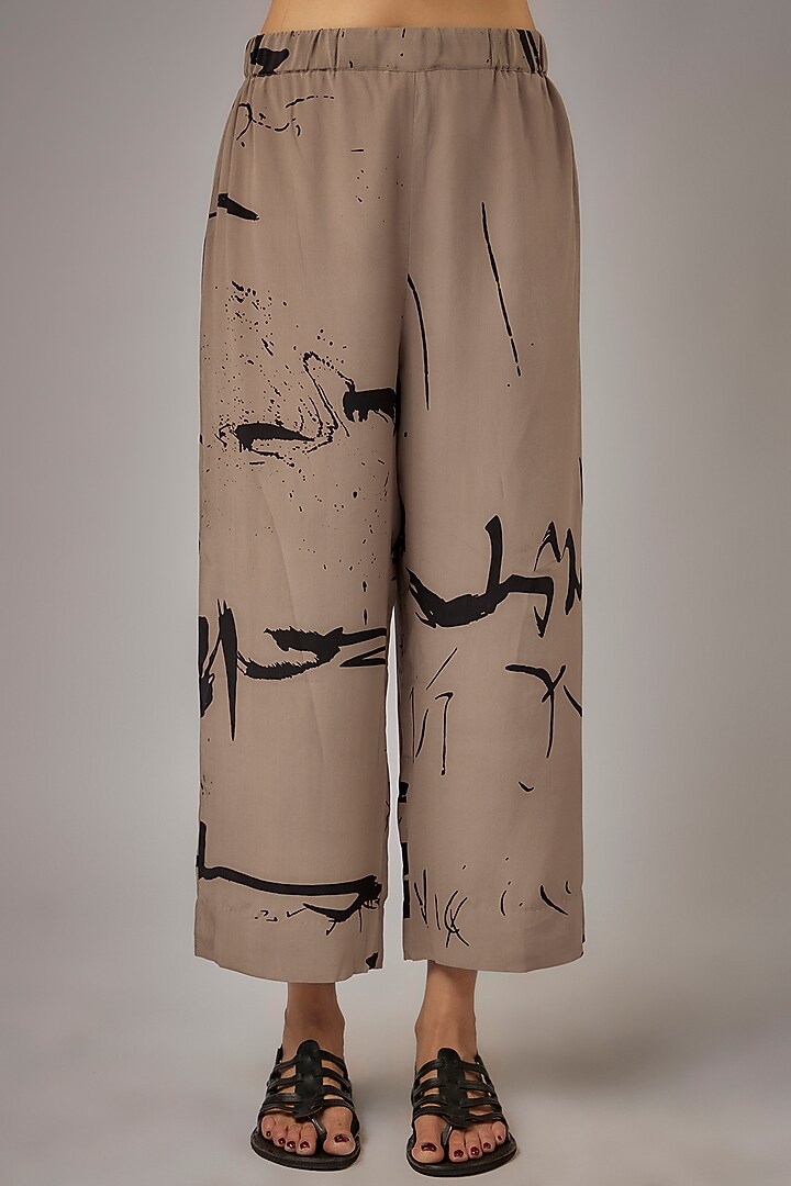 Toosh Silk Crepe Printed Co-ord Set by Divyam Mehta at Pernia's Pop Up Shop