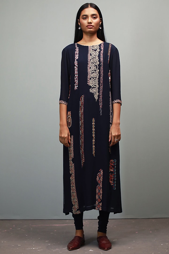 Dark Indigo Kantha Hand Embroidered Kurta Set by Divyam Mehta at Pernia's Pop Up Shop