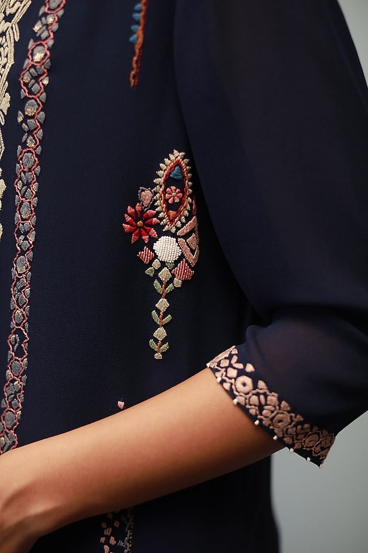 Dark Indigo Kantha Hand Embroidered Kurta Set by Divyam Mehta at Pernia's Pop Up Shop
