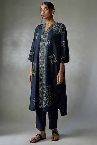 Blue Mulberry Silk Hand-Dyed Bandhani Kurta Set by Divyam Mehta