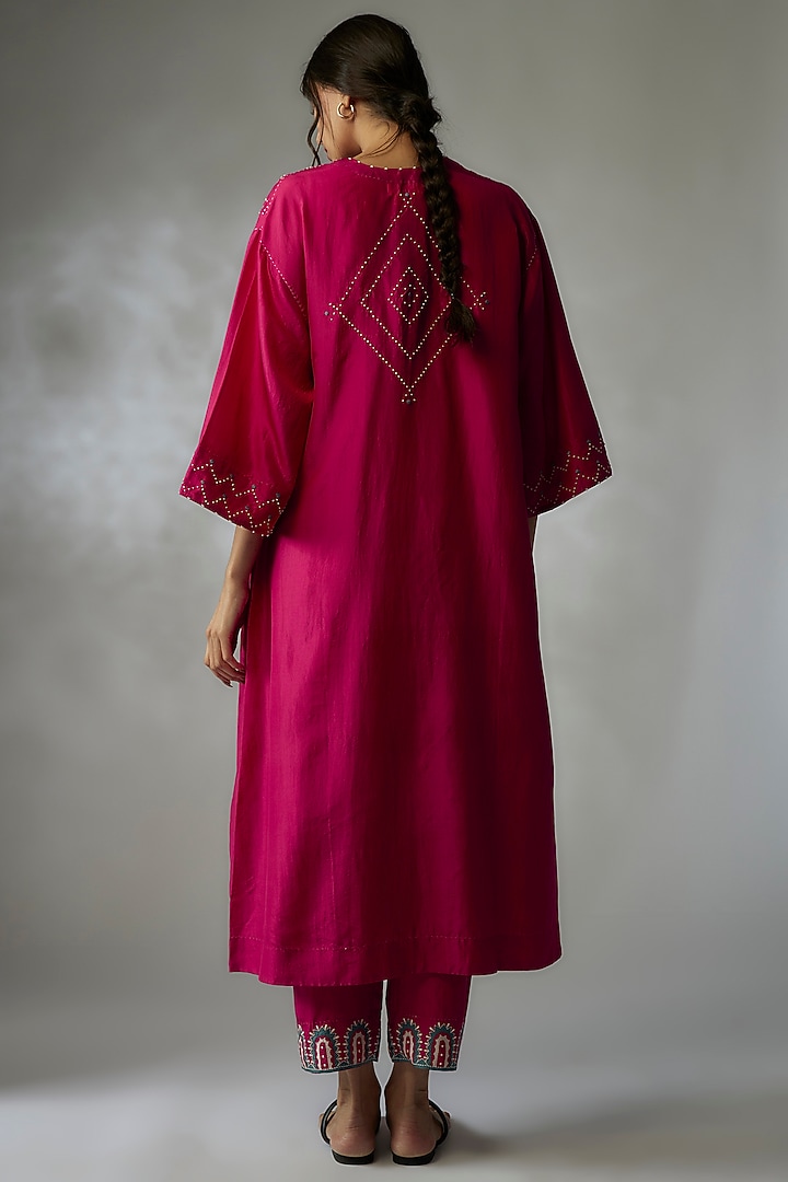 Fuchsia Mulberry Silk Kurta Set by Divyam Mehta at Pernia's Pop Up Shop