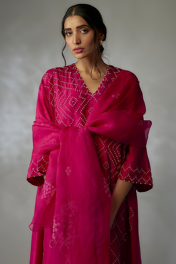 Fuchsia Mulberry Silk Kurta Set by Divyam Mehta at Pernia's Pop Up Shop