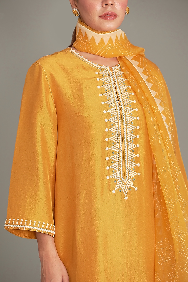Yellow Mulberry & Dupion Embroidered Kurta Set by Divyam Mehta at Pernia's Pop Up Shop