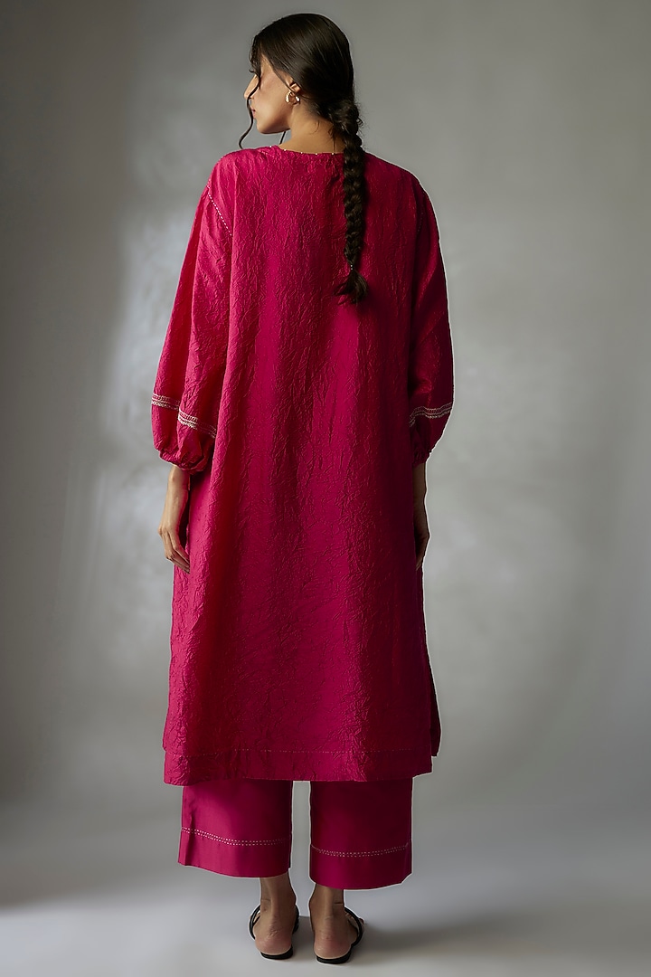 Fuchsia Mulberry Silk Kurta Set by Divyam Mehta at Pernia's Pop Up Shop