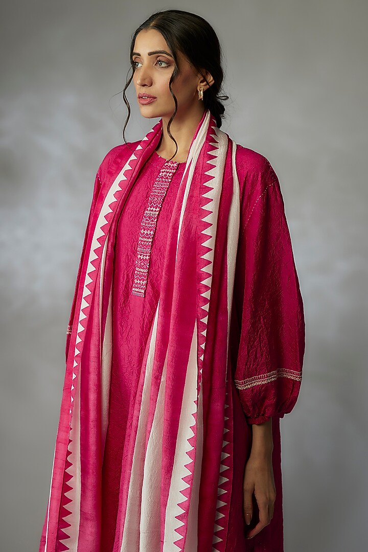 Fuchsia Mulberry Silk Kurta Set by Divyam Mehta at Pernia's Pop Up Shop