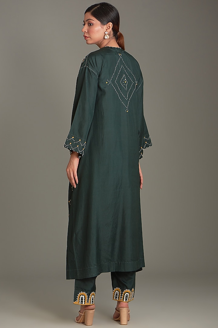 Bottle Green Mulberry & Silk Organza Kurta Set by Divyam Mehta at Pernia's Pop Up Shop