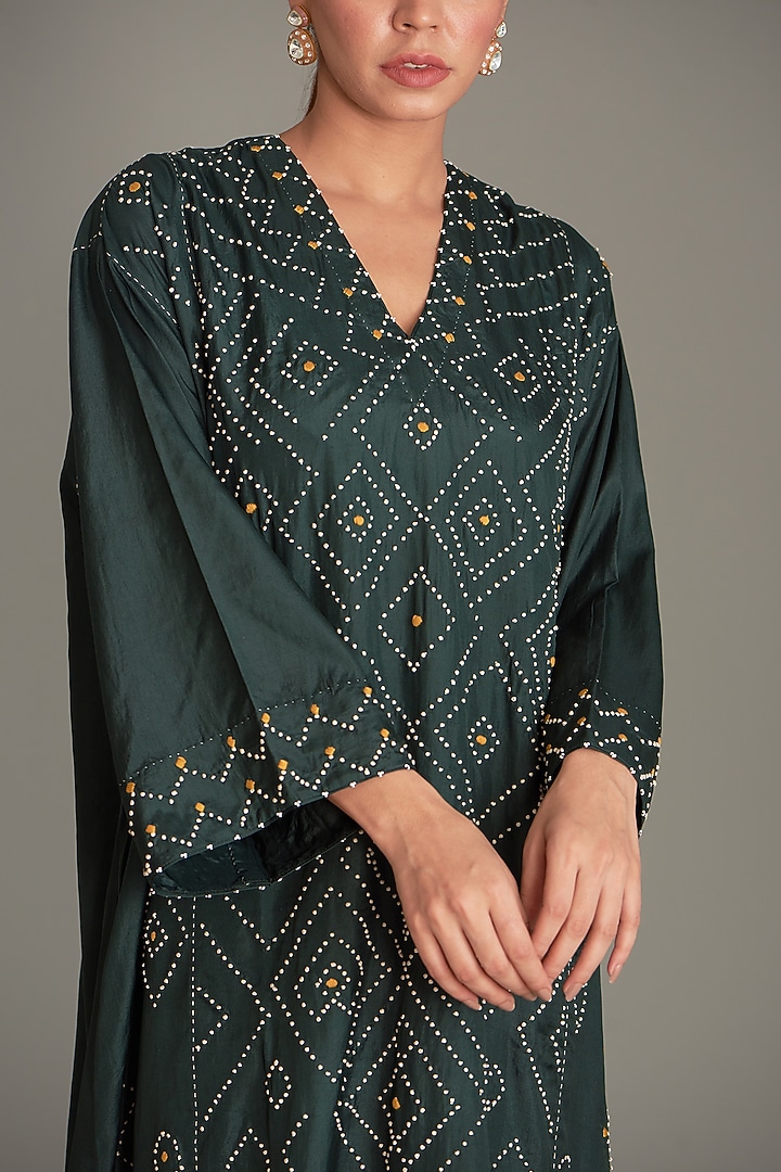 Bottle Green Mulberry & Silk Organza Kurta Set by Divyam Mehta at Pernia's Pop Up Shop