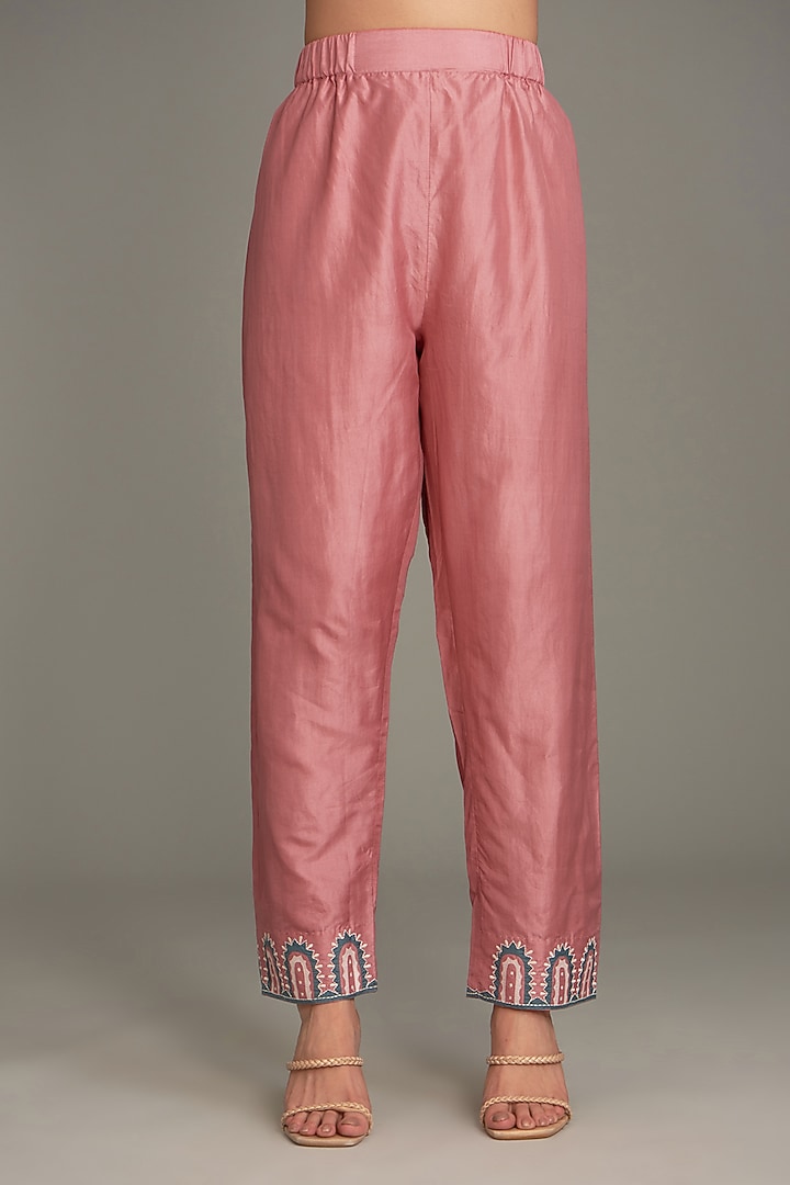 Coral Mulberry & Silk Organza Kurta Set by Divyam Mehta at Pernia's Pop Up Shop