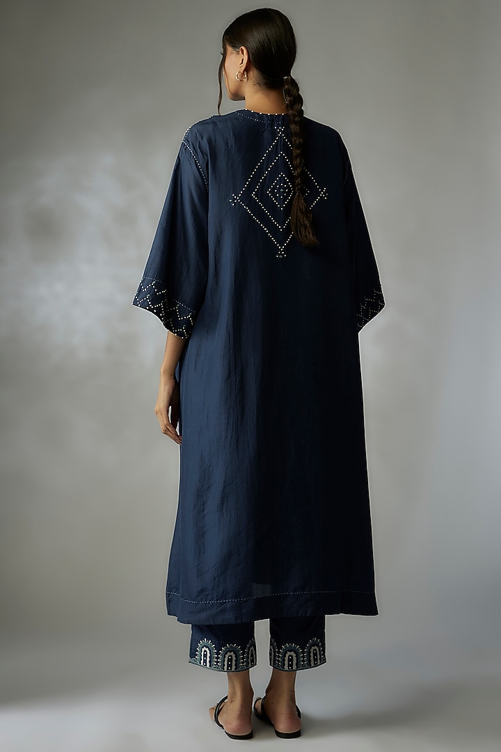 Blue Mulberry Silk Embroidered Kurta Set by Divyam Mehta at Pernia's Pop Up Shop