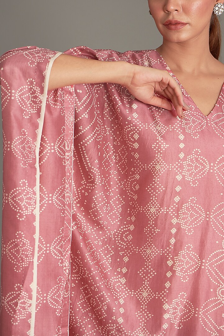 Coral Mulberry Silk Printed Kaftan by Divyam Mehta at Pernia's Pop Up Shop