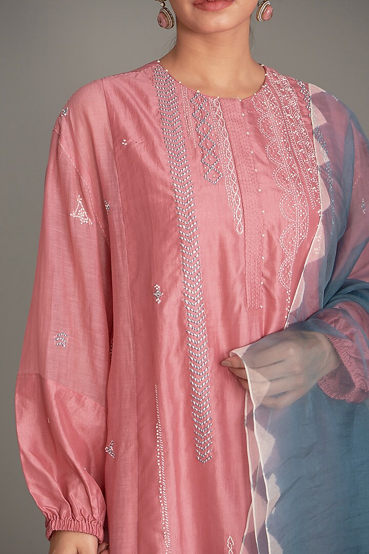 Coral Mulberry Silk Kurta Set by Divyam Mehta at Pernia's Pop Up Shop