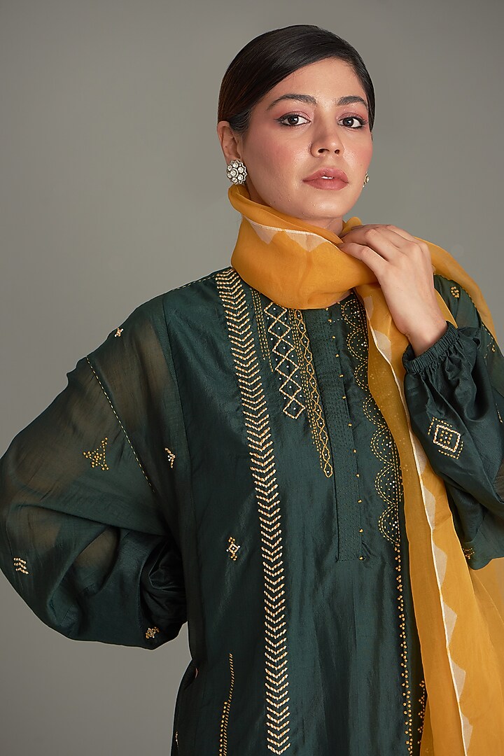 Bottle Green Mulberry Silk Kurta Set by Divyam Mehta at Pernia's Pop Up Shop