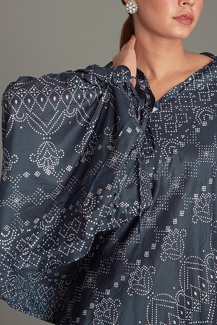 Blue Mulberry Silk Printed Tunic Set by Divyam Mehta at Pernia's Pop Up Shop