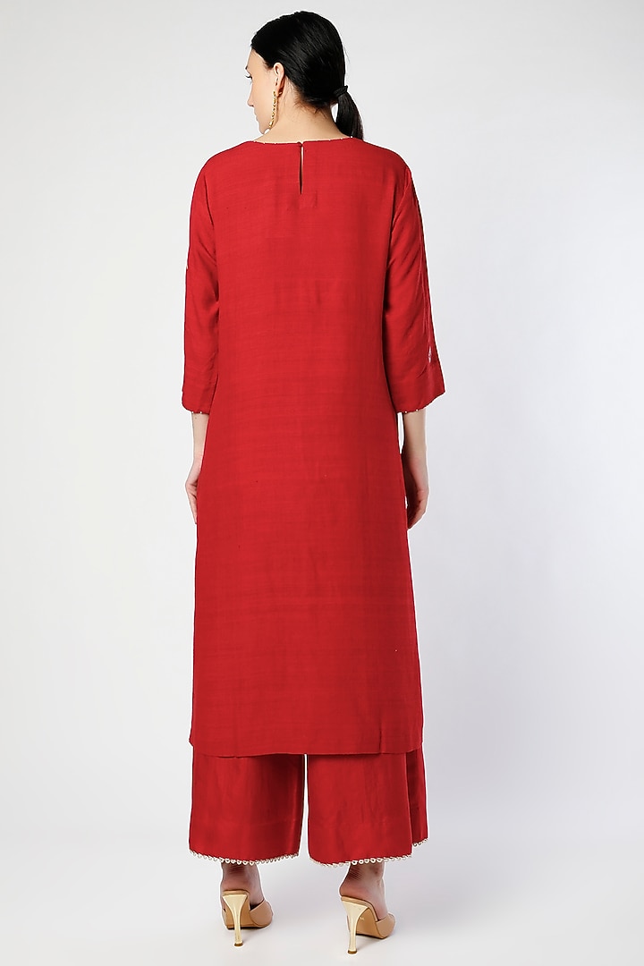 Poppy Red Matka Silk Embroidered Kurta Set by Divyam Mehta at Pernia's Pop Up Shop