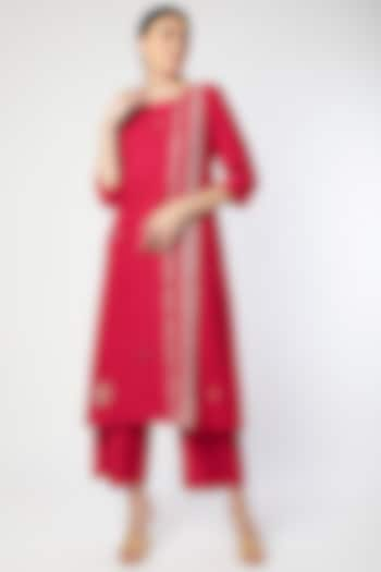 Red Matka Silk Kurta by Divyam Mehta at Pernia's Pop Up Shop