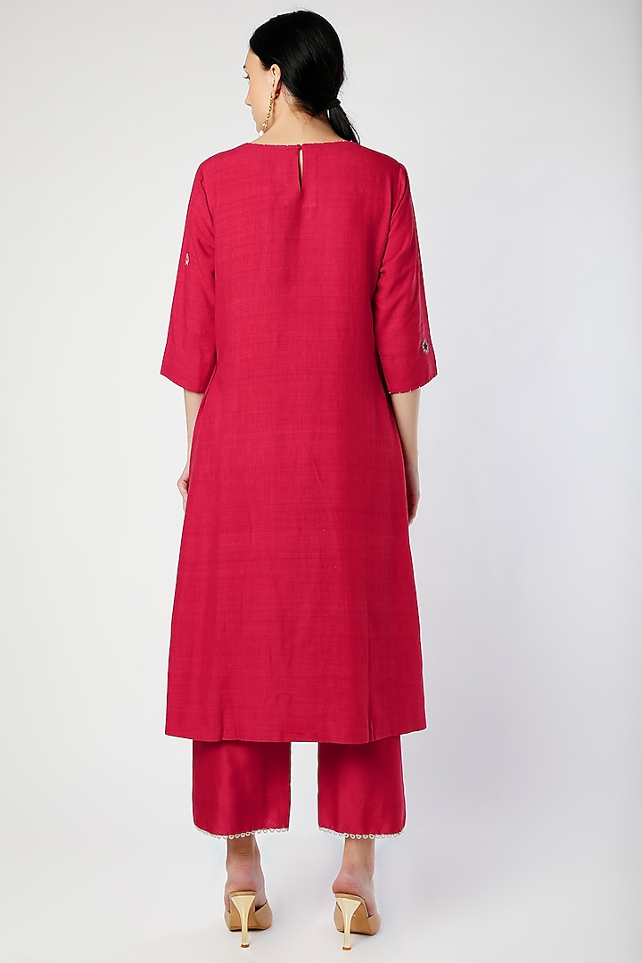 Red Matka Silk Kurta by Divyam Mehta at Pernia's Pop Up Shop