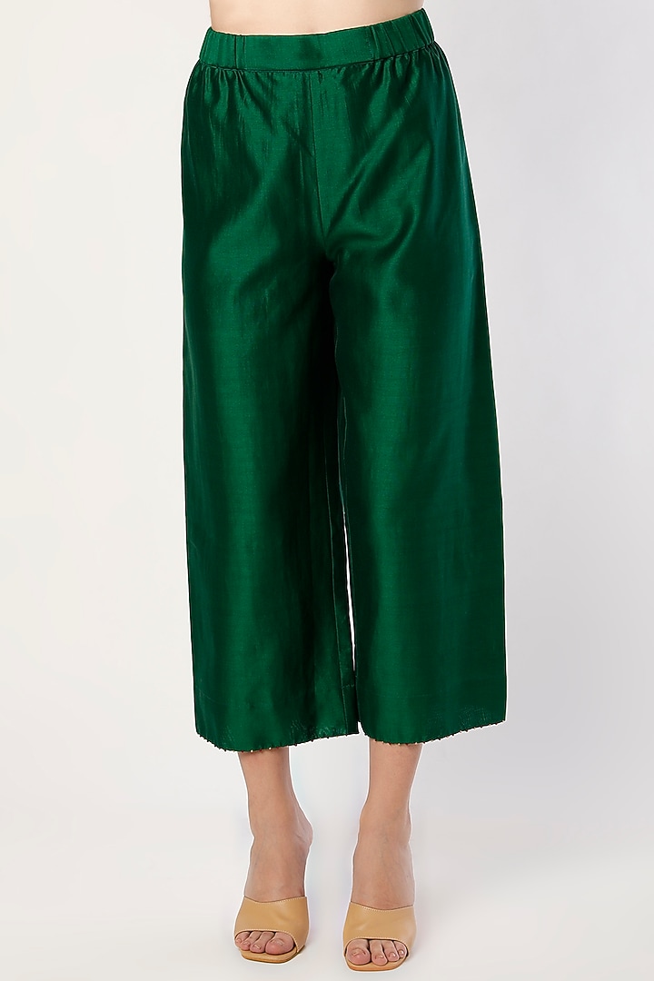 Forest Green Kantha Embroidered Kurta Set by Divyam Mehta at Pernia's Pop Up Shop