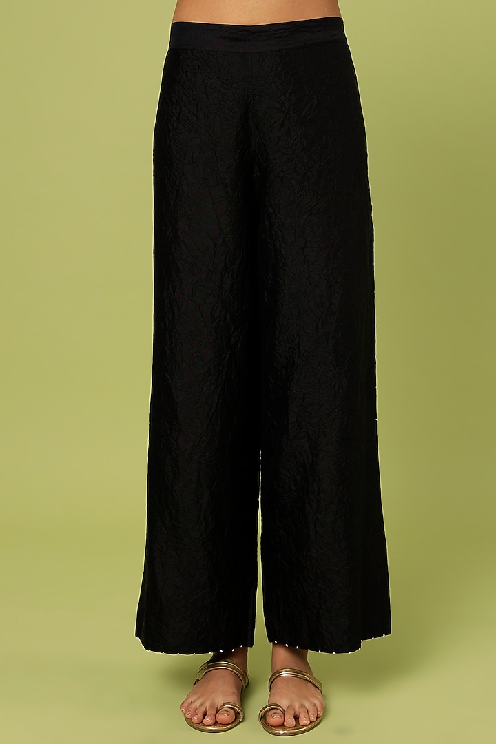 Midnight Blue Mulberry Silk Kurta Set by Divyam Mehta at Pernia's Pop Up Shop