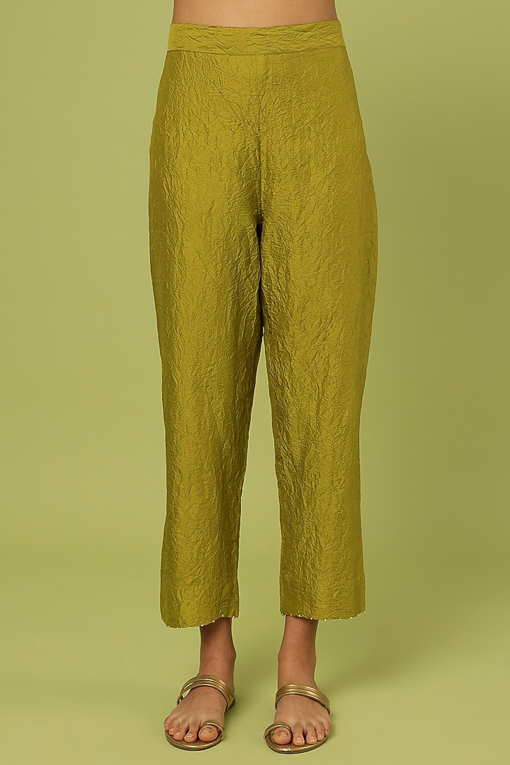 Green Mulberry Silk Kurta Set by Divyam Mehta at Pernia's Pop Up Shop