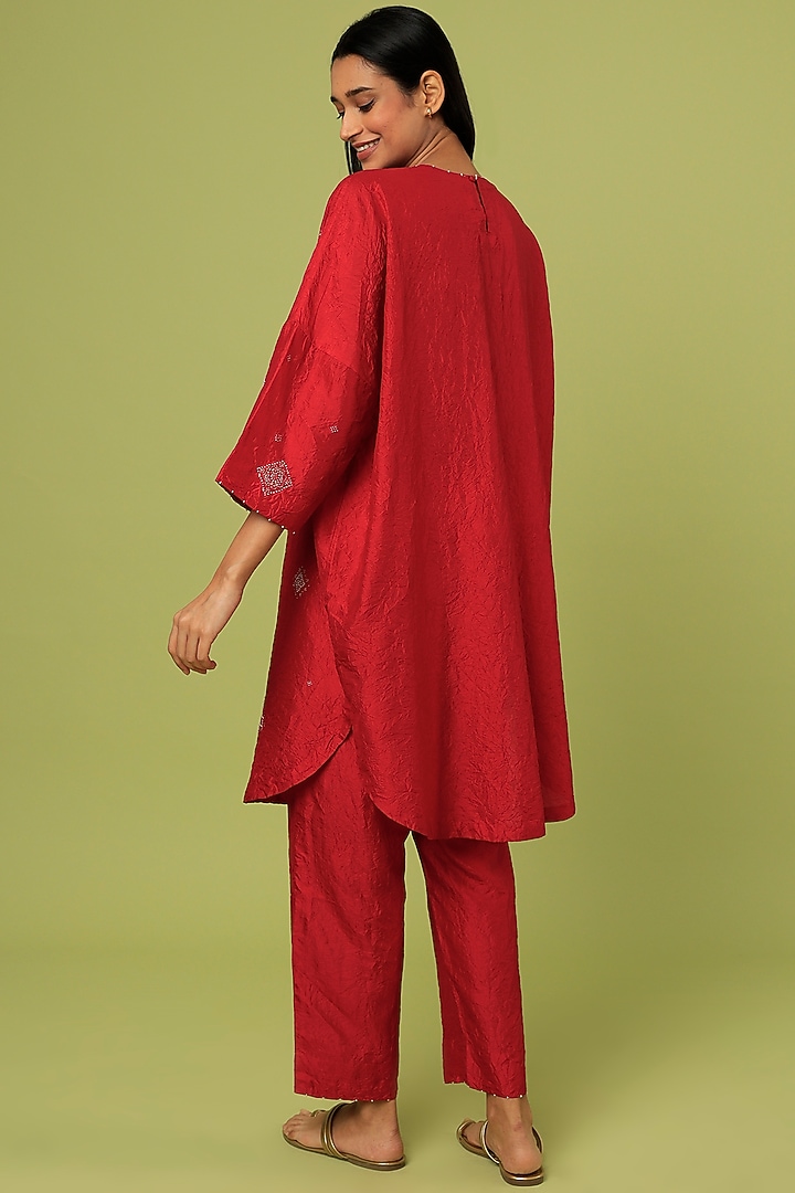 Red Mulberry Silk Kurta Set by Divyam Mehta at Pernia's Pop Up Shop