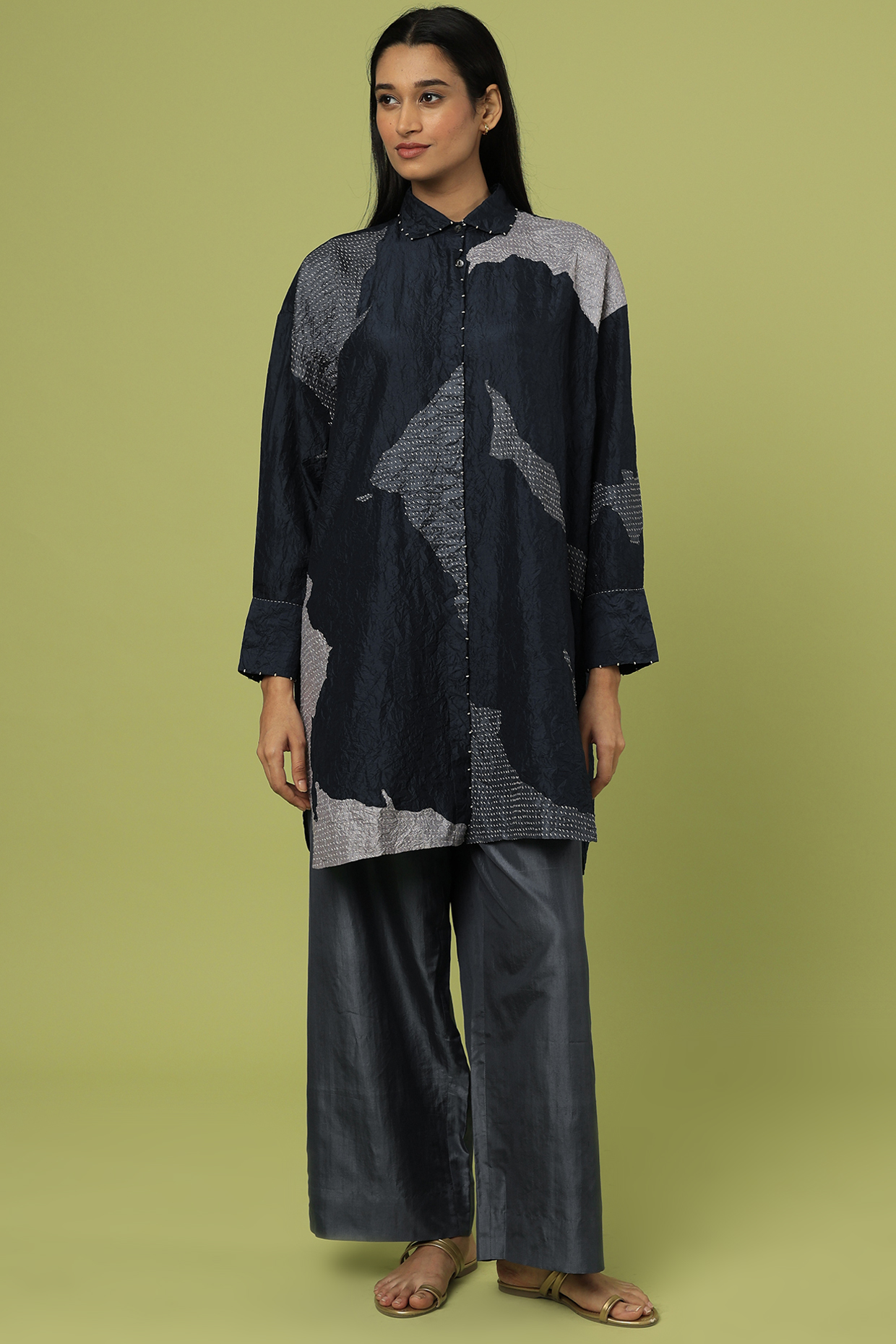 Blue Kurta Set In Mulberry Silk by Divyam Mehta at Pernia's Pop Up Shop