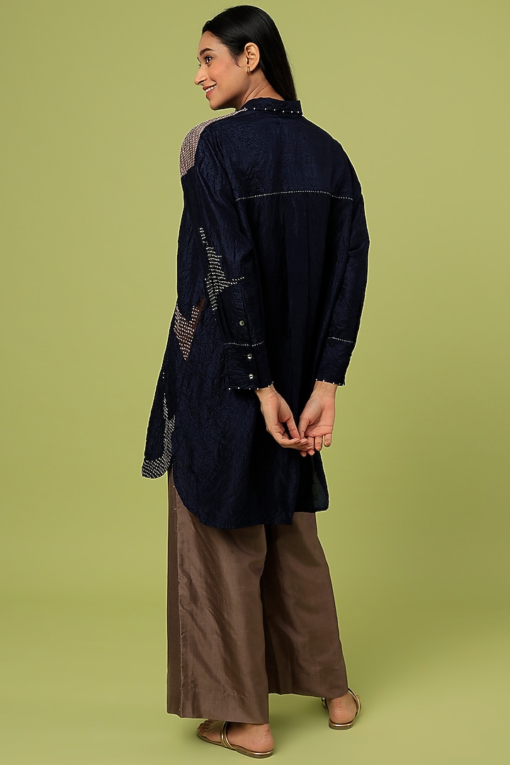 Midnight Blue Kurta Set In Mulberry Silk by Divyam Mehta at Pernia's Pop Up Shop