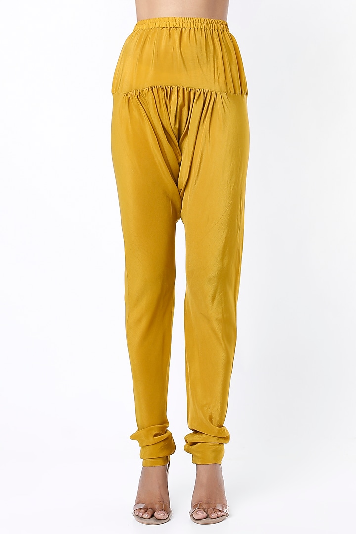 Sarson Yellow Aari Embroidered Kurta Set by Divyam Mehta at Pernia's Pop Up Shop