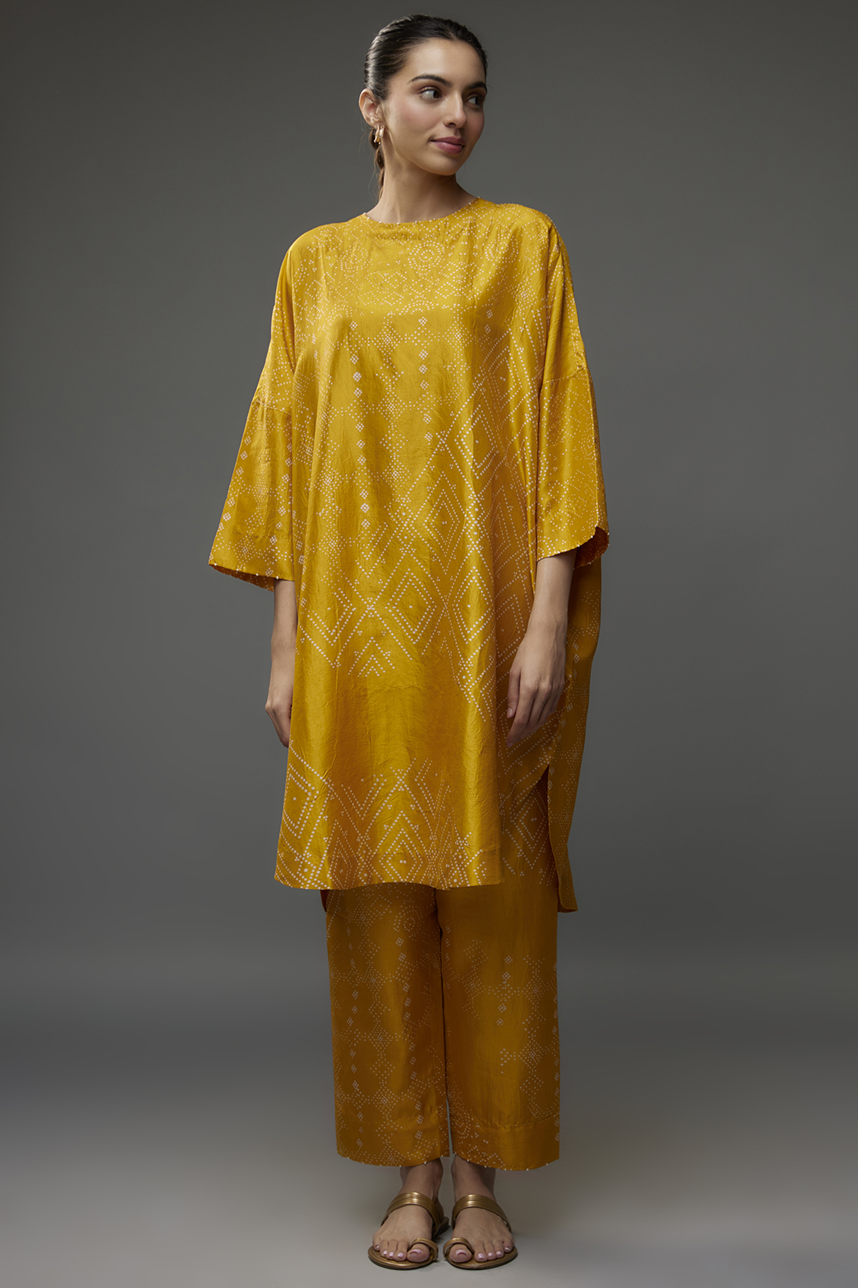 Yellow Mulberry Silk Printed Co-Ord Set by Divyam Mehta at Pernia's Pop Up Shop