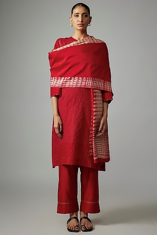 Red Mulberry Silk Handmade Kantha Kurta Set by Divyam Mehta