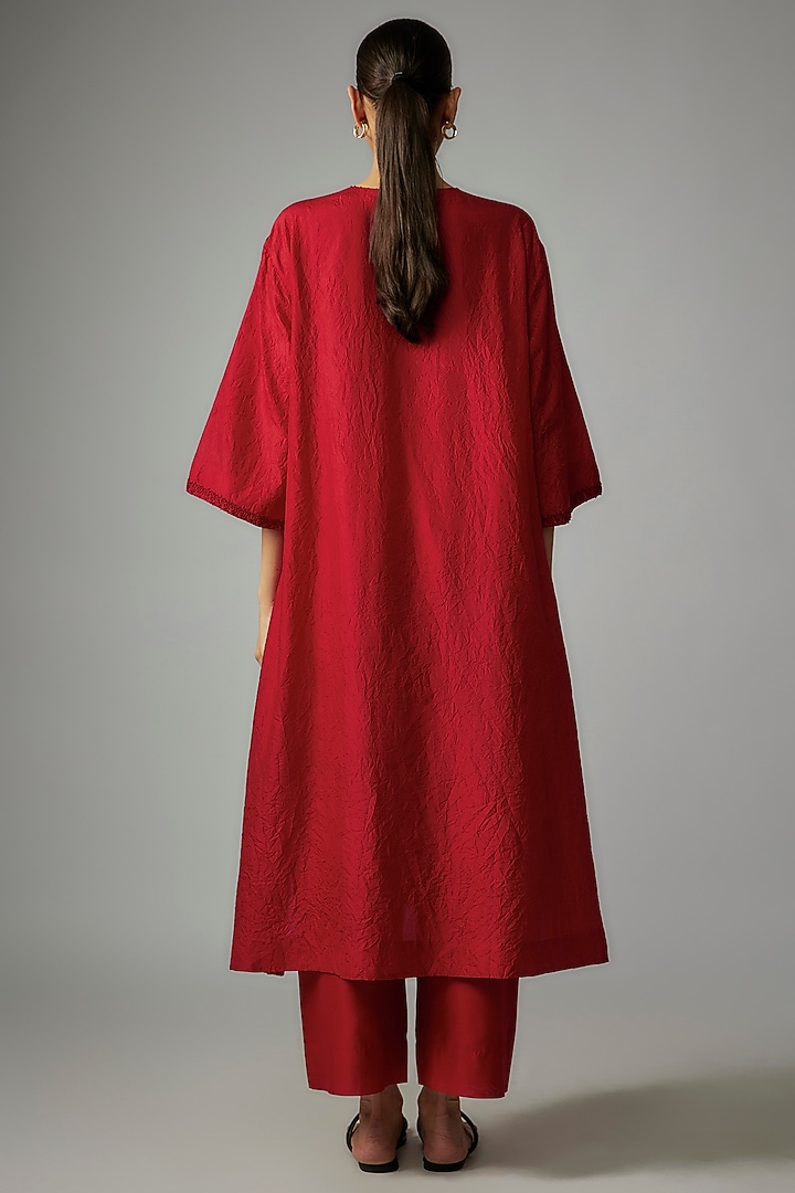 Red Mulberry Silk Mirror Embroidered Kurta Set by Divyam Mehta at Pernia's Pop Up Shop