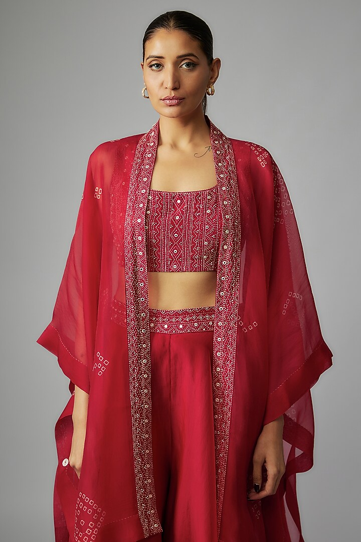 Red Mulberry Silk Hand-Dyed Bandhani Embroidered Cape Set by Divyam Mehta at Pernia's Pop Up Shop