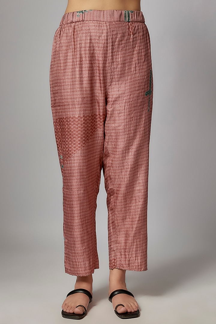 Pink Mulberry Silk Moroccan Printed Kurta Set by Divyam Mehta at Pernia's Pop Up Shop