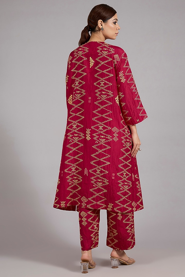 Red Mulberry Silk Kurta Set by Divyam Mehta at Pernia's Pop Up Shop