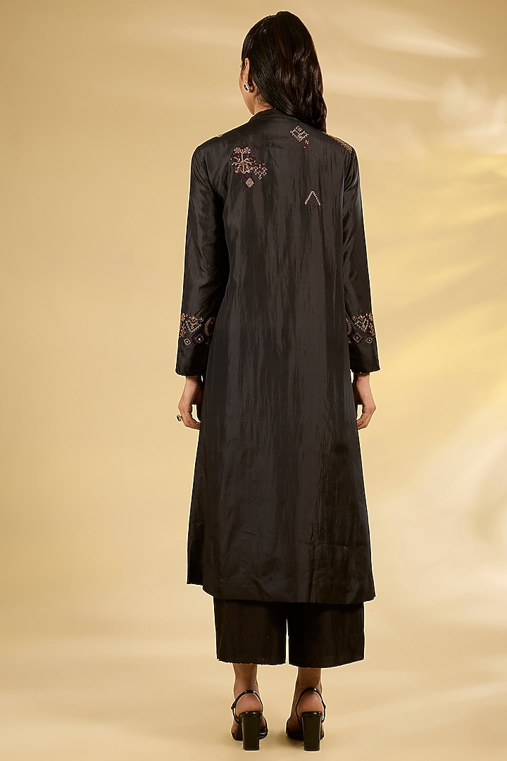 Black Mulberry Silk Hand Embroidered Kurta Set by Divyam Mehta at Pernia's Pop Up Shop
