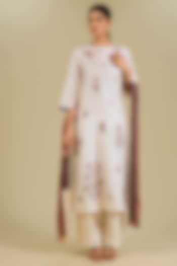 Ivory Mulberry Silk Hand Embroidered Kurta Set by Divyam Mehta at Pernia's Pop Up Shop