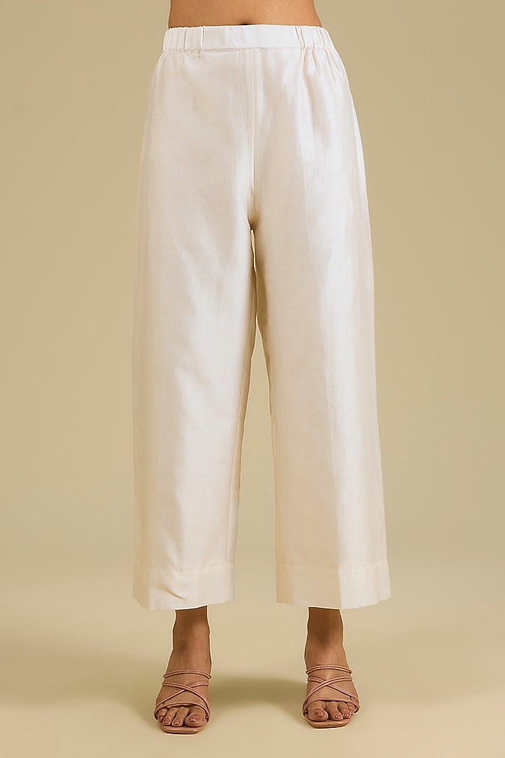 Ivory Mulberry Silk Hand Embroidered Kurta Set by Divyam Mehta at Pernia's Pop Up Shop