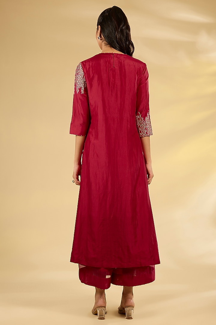 Poppy Red Mulberry Silk Hand Embroidered Kurta Set by Divyam Mehta at Pernia's Pop Up Shop