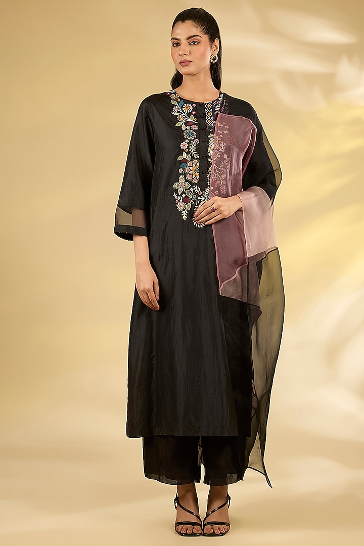 Coal Black Mulberry Silk Hand Embroidered Kurta Set by Divyam Mehta at Pernia's Pop Up Shop