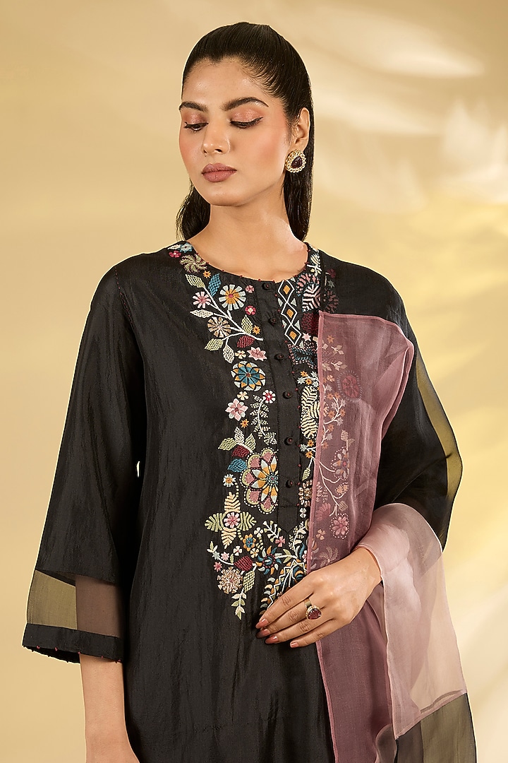 Coal Black Mulberry Silk Hand Embroidered Kurta Set by Divyam Mehta at Pernia's Pop Up Shop